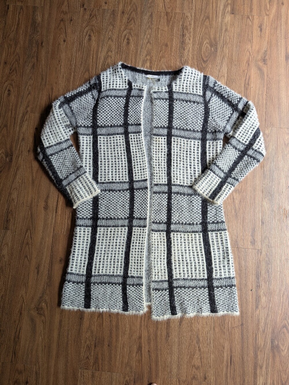 Sioni Black And Gray Plaid Open-Front Fuzzy Cardigan Sz XL